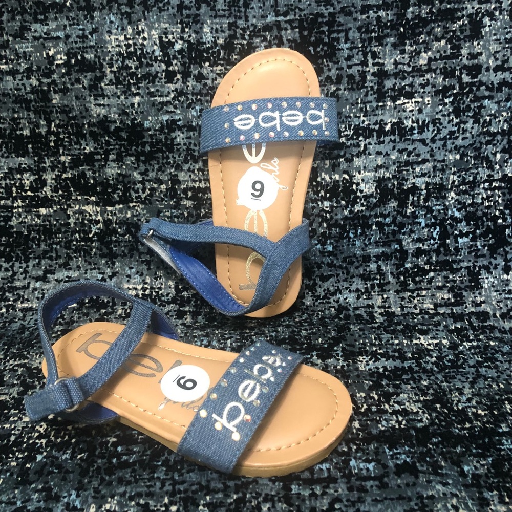 NWT.   Bebe jean sandals
